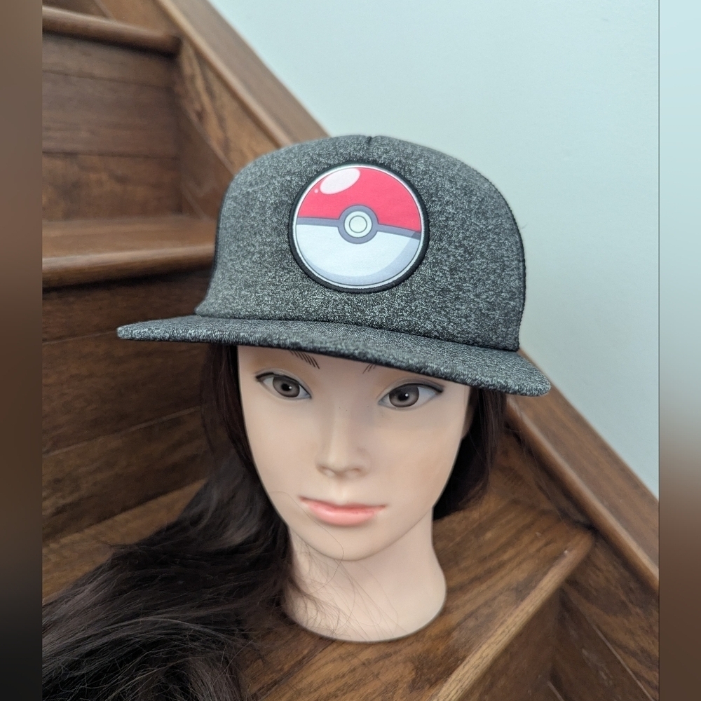 Pokemon Pokeball Emblem Trucker Snapback Youth OS  Hat Women's M. NWT